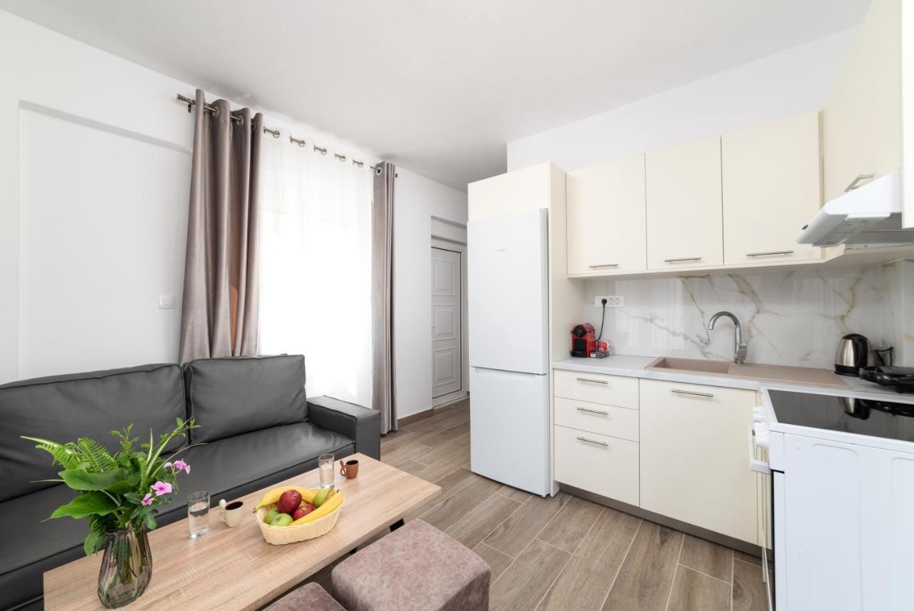 E.Berdufi Apartament Sea View إيلوندا المظهر الخارجي الصورة